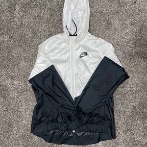 Nike windbreaker SIZE LARGE